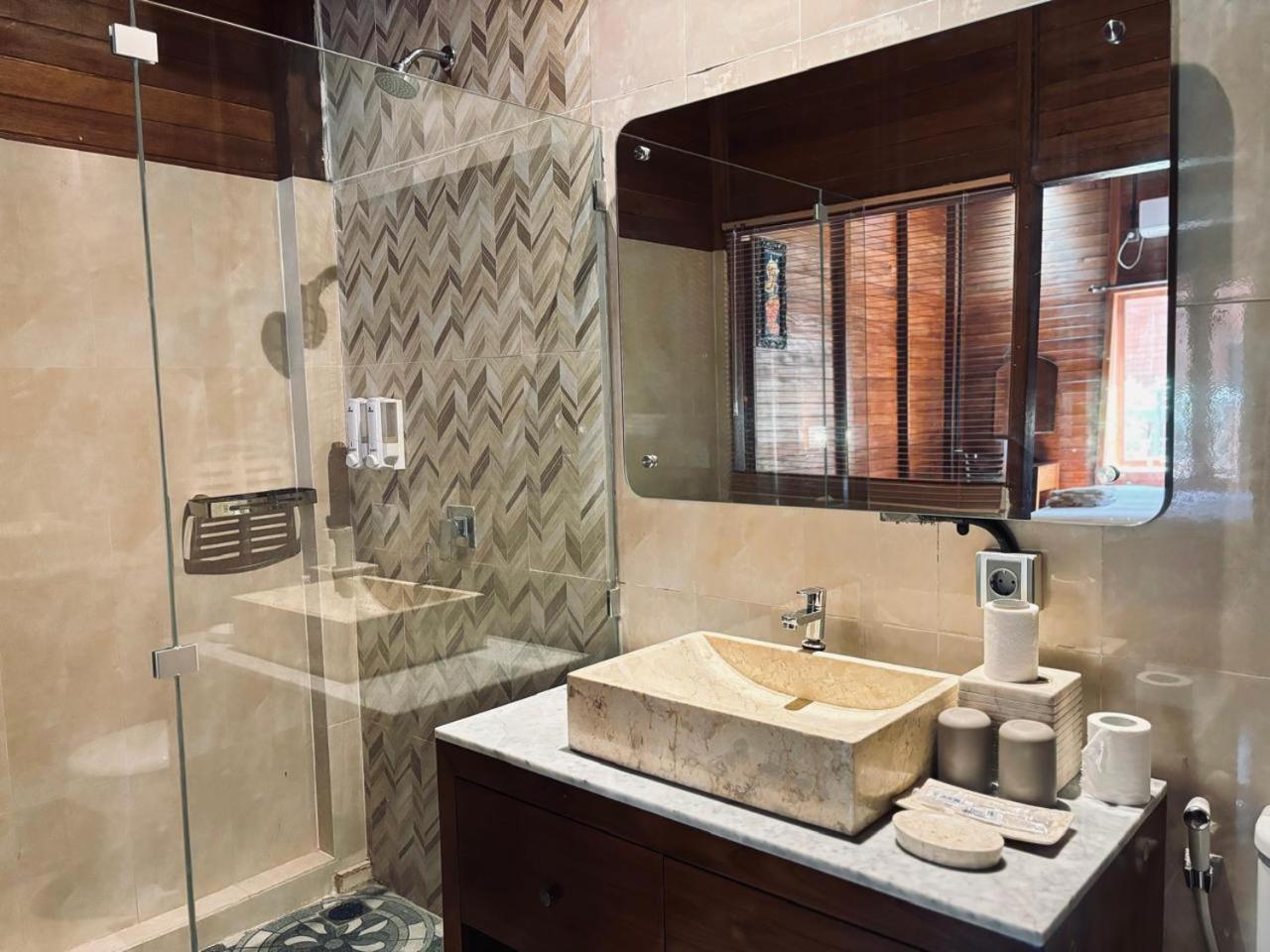 Uli Wood Villa, Jimbaran Bali - Near Gwk エクステリア 写真