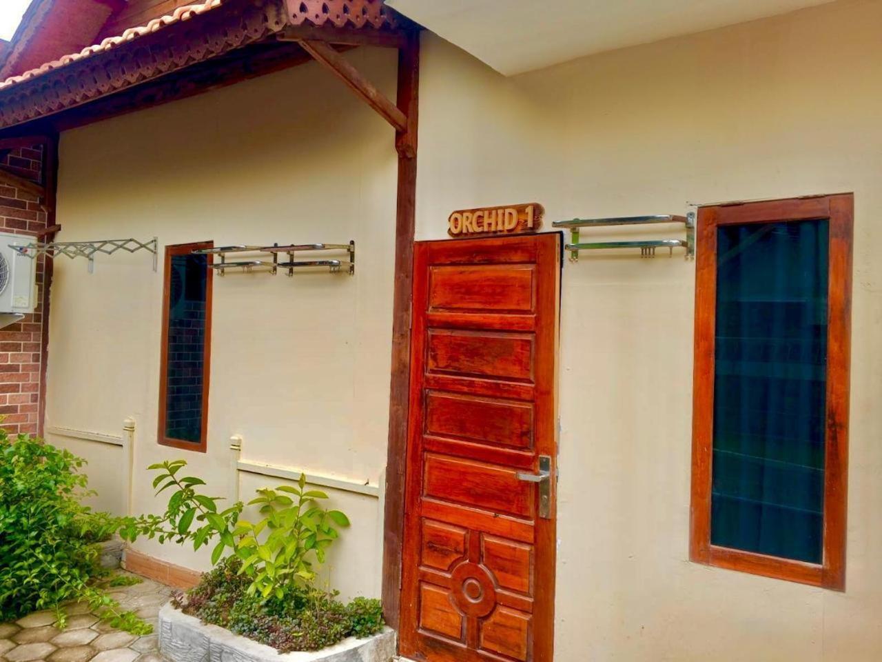 Uli Wood Villa, Jimbaran Bali - Near Gwk エクステリア 写真